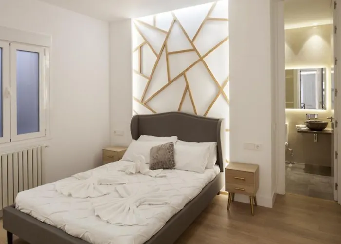 Apartment Elegant Retreat In City Center Rome