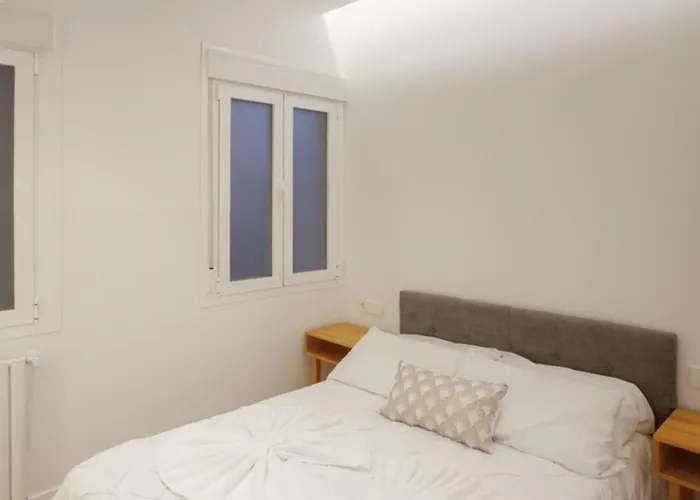 Apartment Elegant Retreat In City Center